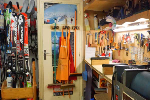 Les chaussures suivent 3 cycles de désinfection (normes CE) et sont parfaitement séchées avant chaque location pour vous procurer un confort