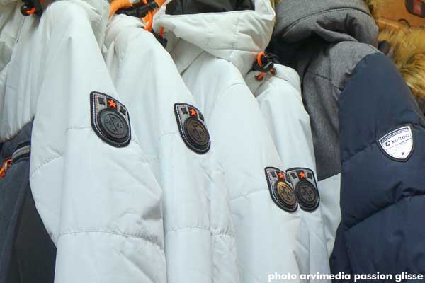 anorak de sport spécial montagne, vêtement d'hiver pour le ski et la randonnée